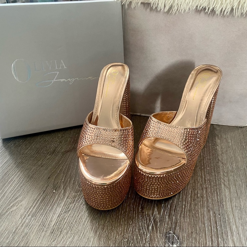 Elegant Rose Gold Platform Heels - Picture 3 of 10